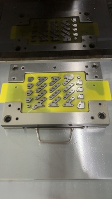 PCB 분리기 Pneumatic 펀칭 디 패널 기계 CWPE