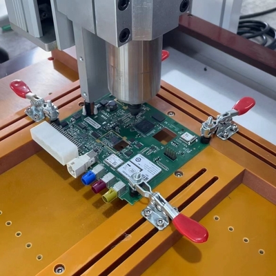 220V 데스크톱 PCB 라우터 기계 650mm X 450mm 작업 영역