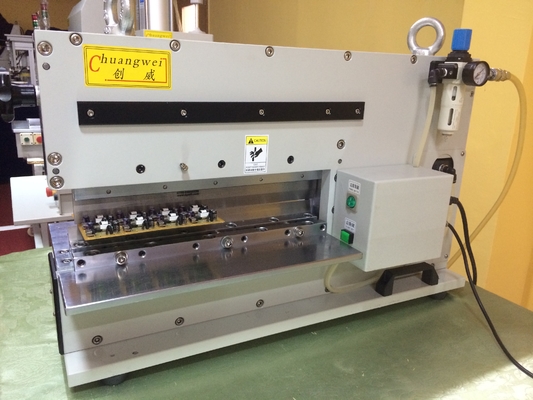 선형 블레이드 고속 스틸 330mm를 가진 Pneumatic PCB V 절단 기계