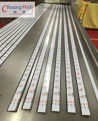 LED 패널의 FR4 알루미늄 기판을 위한 멀티 블레이드 PCB 디패널링 기계