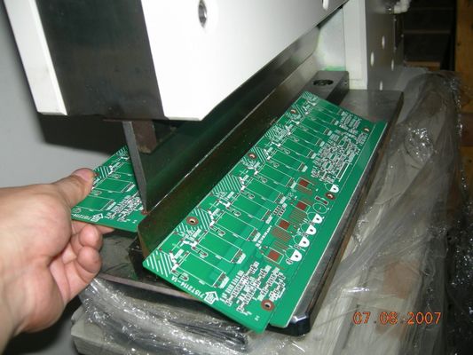 선형 블레이드와 금속 보드를 위한 단두대 날 PCB 절단기