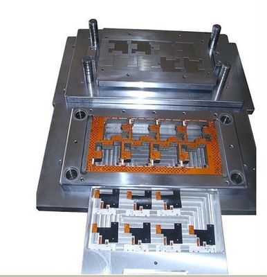 도구 W320mm 지역을 펀칭하는 PCB에 날인하는 S55C Oem 복합 다이
