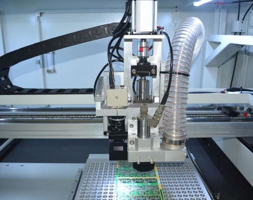 4.2KW L450mm 듀얼 워크스테이션 라우터 Cnc Pcb / PCB 데파네링 루터 머신
